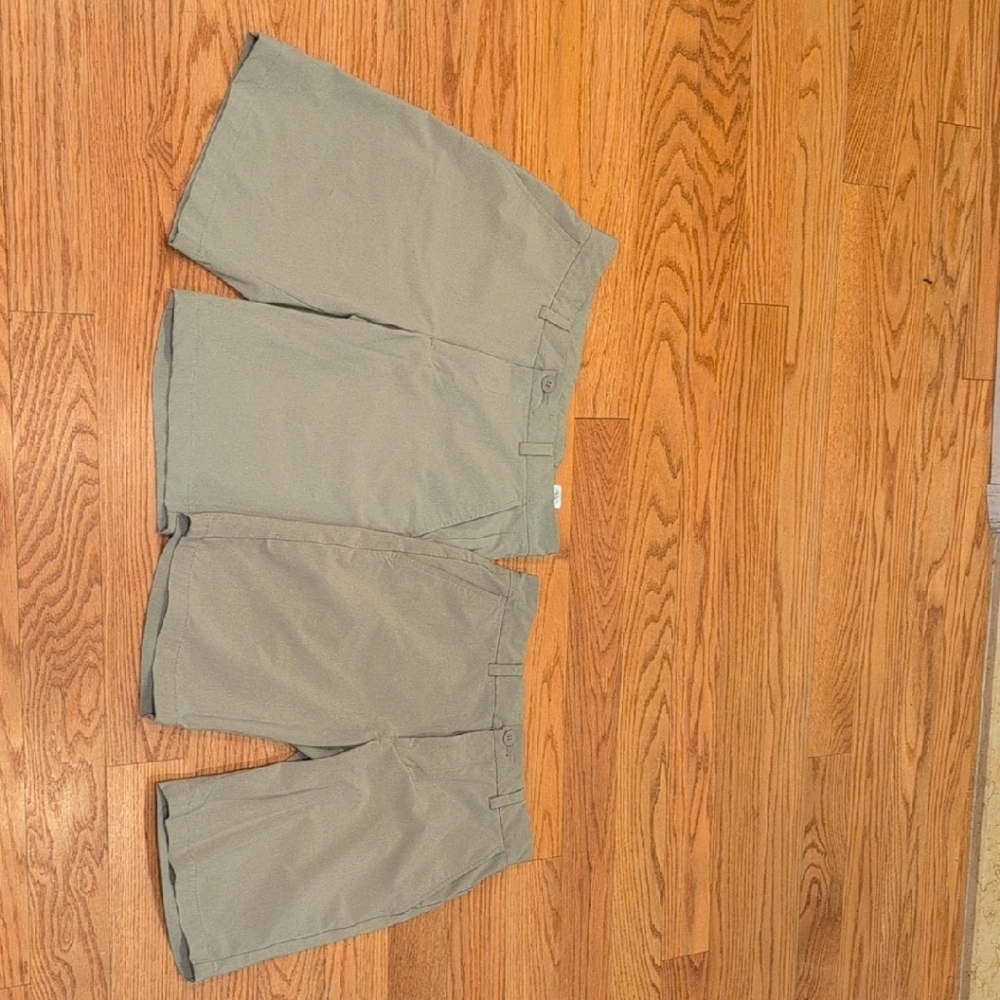 Vineyard Vines Men's Gray Shorts